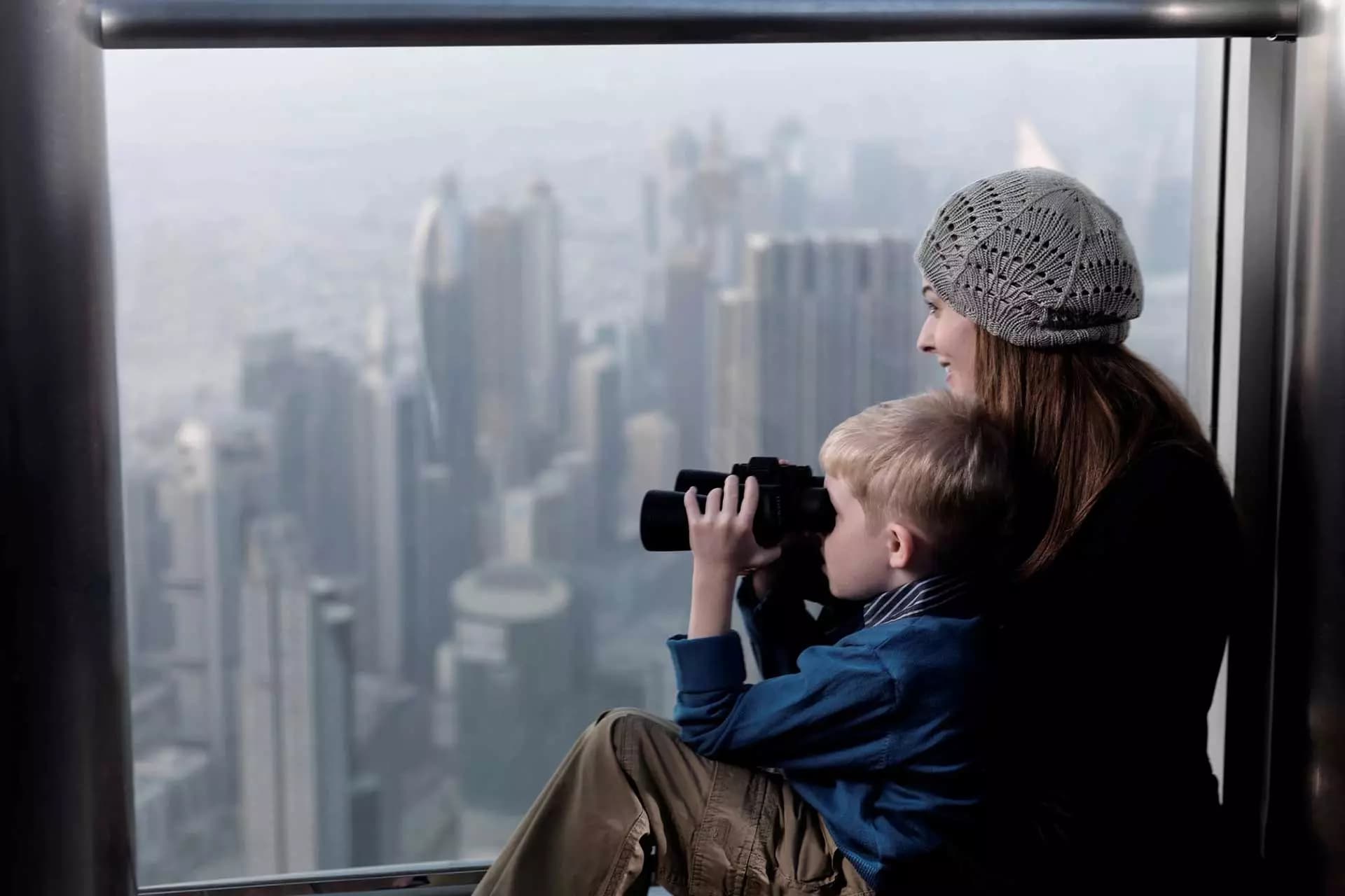 Burj Khalifa 152th Floor (+Lounge)