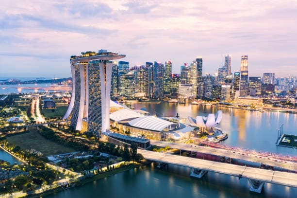STOP-OVER IN SINGAPORE