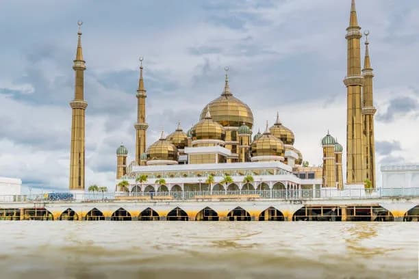 Kuala Terengganu’s Crystal Mosque—Things to do in malaysia