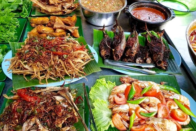 Tour For Foodies | Embassy Alliance