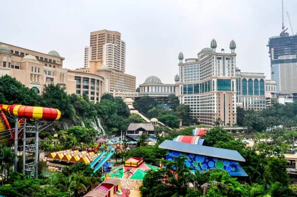 best things to do in Malaysia-Sunway Lagoon Theme Park