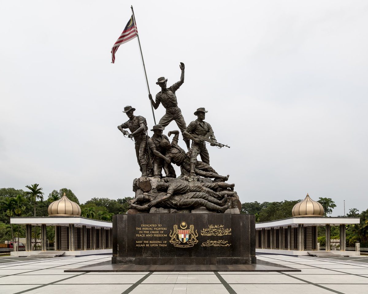 Национальный монумент (Tugu Negara)