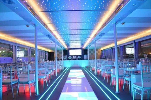 Dubai Marina Cruise