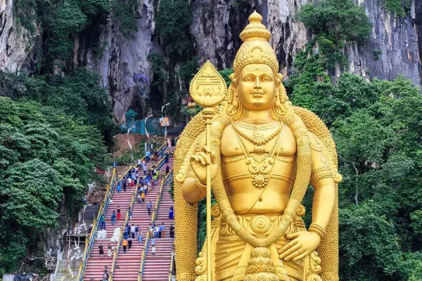 Batu Caves and Royal Selangor | Kuala Lumpur - Image 7