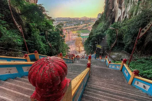 Batu Caves and Royal Selangor | Kuala Lumpur - Image 8