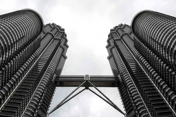 A Trip to the Petronas Twin Towers | Kuala Lumpur — изображение 6