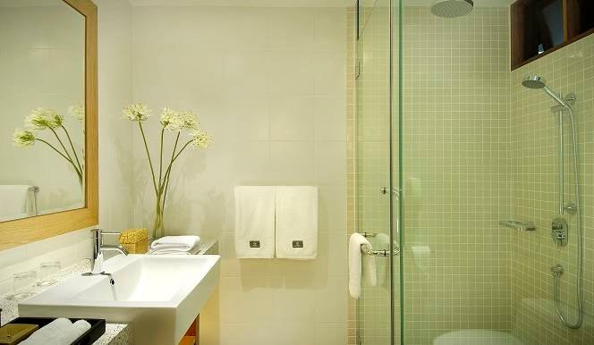 bathroom_interior_enhanced